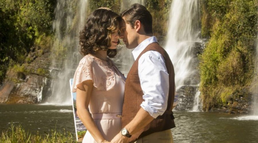 Conheça a Cachoeira de Espelho da Vida